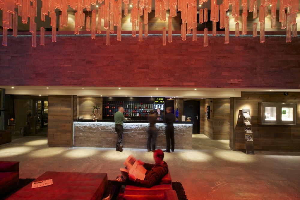 Grischa Das Hotel Davos 9/45
