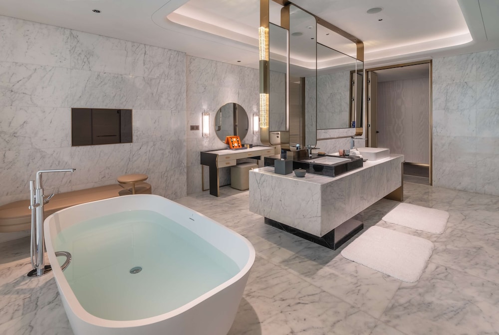 Hilton Shenzhen World Exhibition Convention Center 34/80