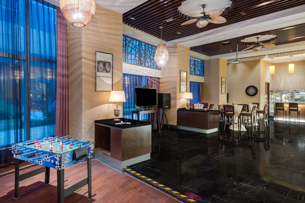 Crowne Plaza Yantai Seaview 63/82