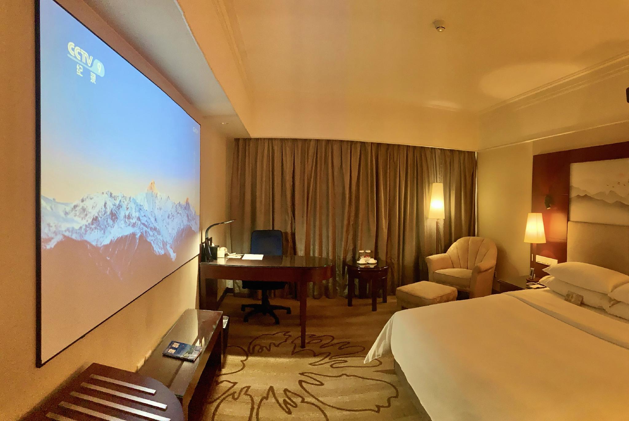 Feature, Double Bed
