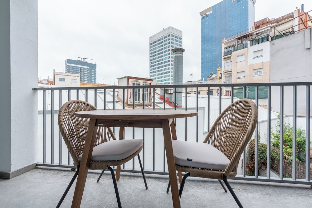 limehome Barcelona Rector Triado 51/66