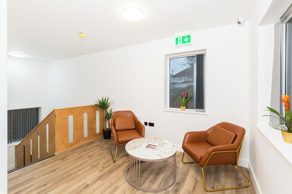 The Suites Inn Hotel Birmingham Merry Hill 24/33
