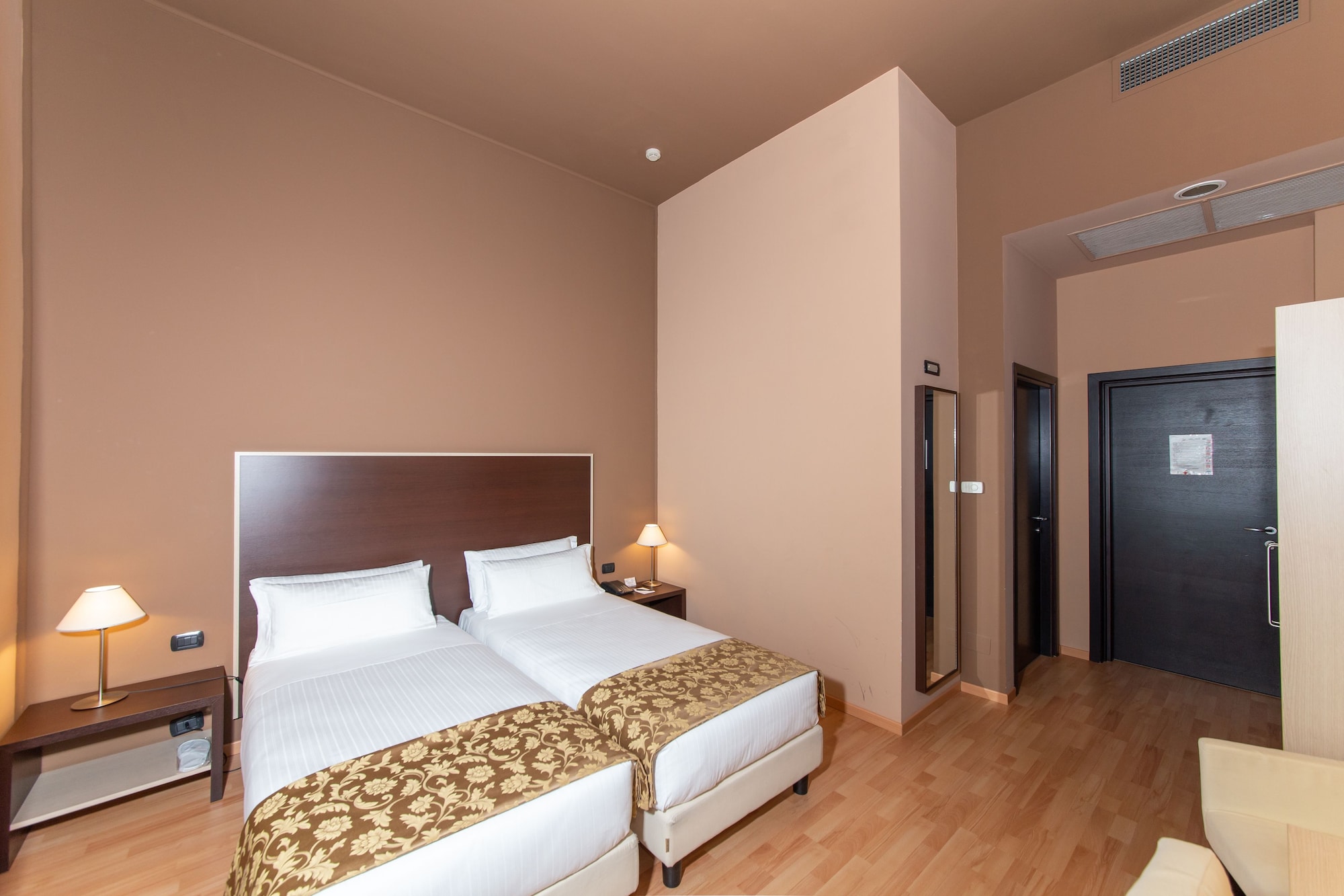 BASIC, SINGLE, TWIN BEDS