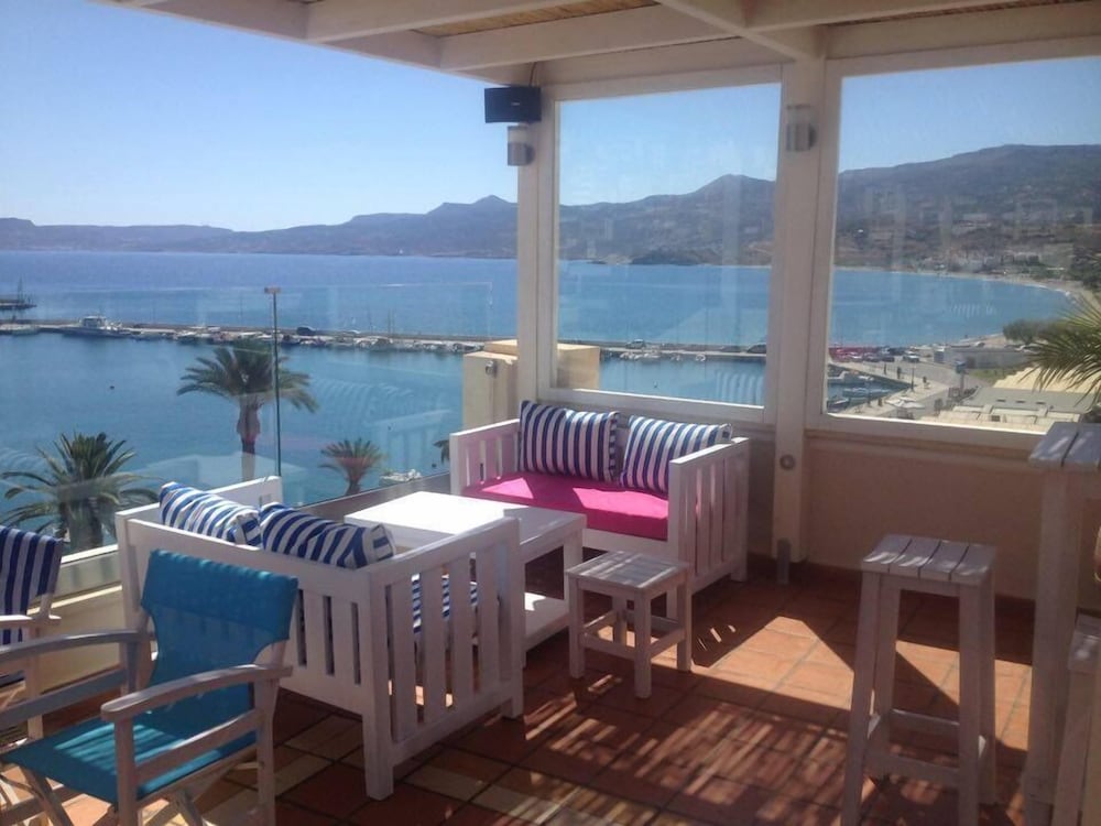 Itanos Hotel 17/25