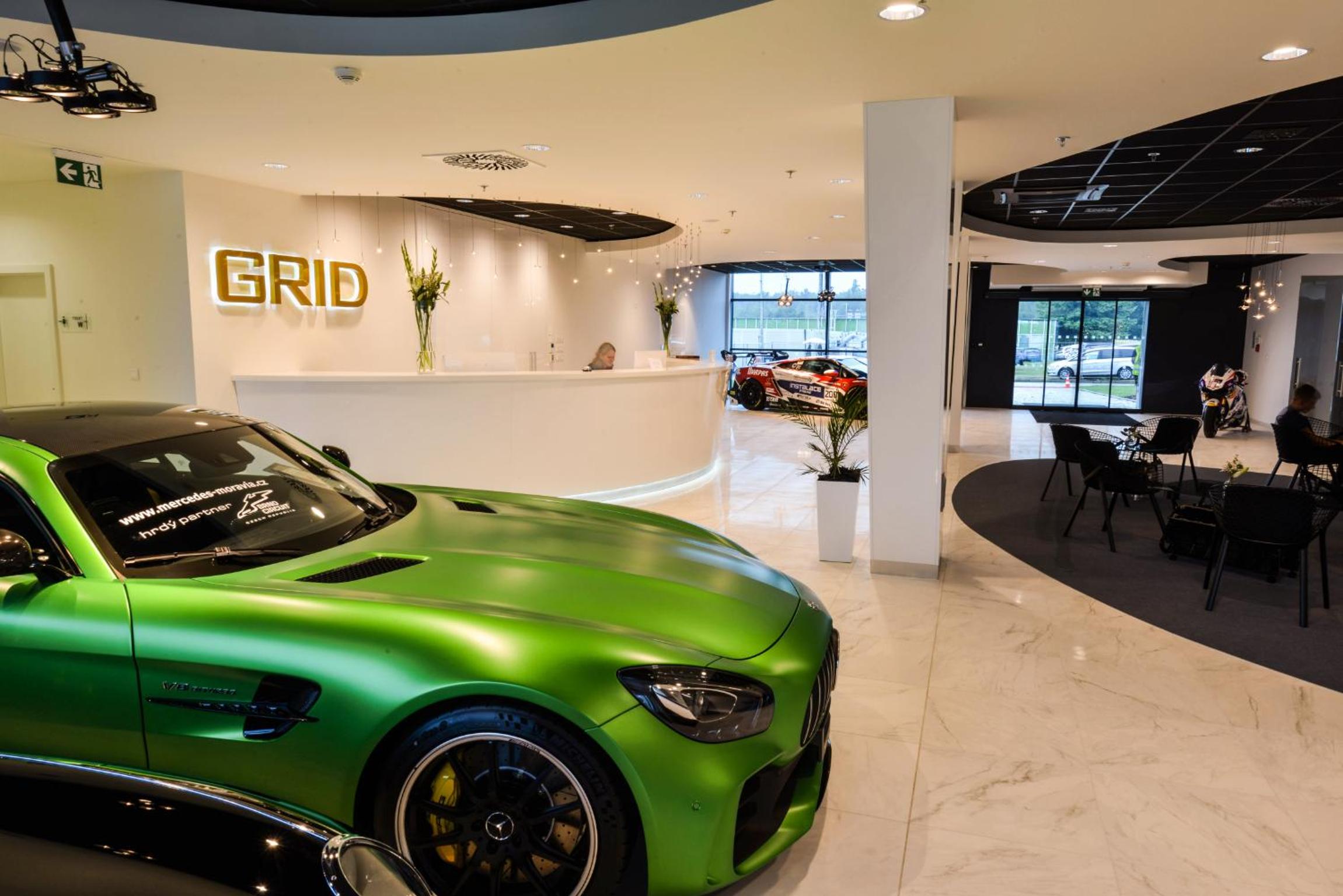 Grid Hotel 15/64