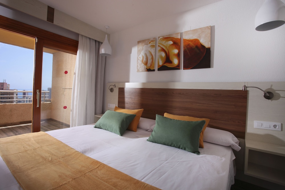1 BEDROOM, SUITE, SINGLE, POOL VIEW, TERRACE