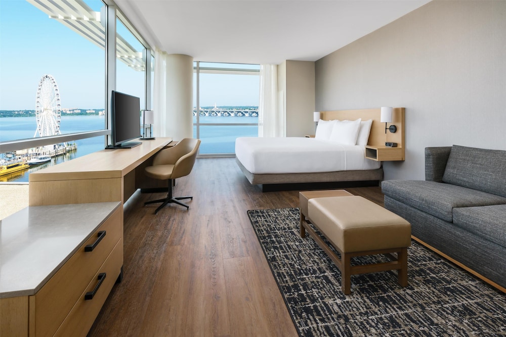 Hyatt Place National Harbor 39/61