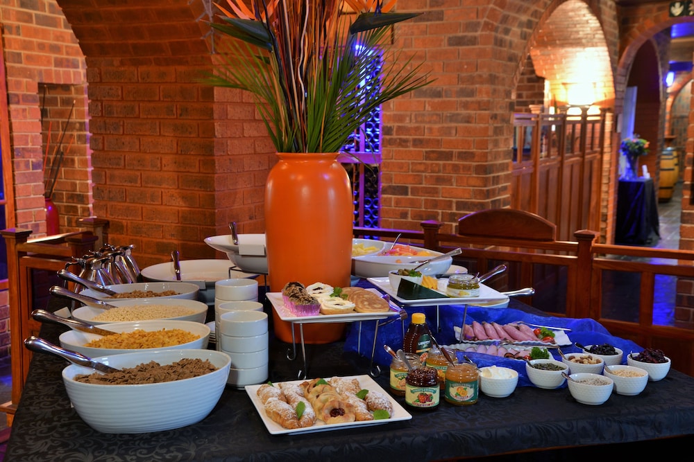 Bon Hotel Empangeni 53/79