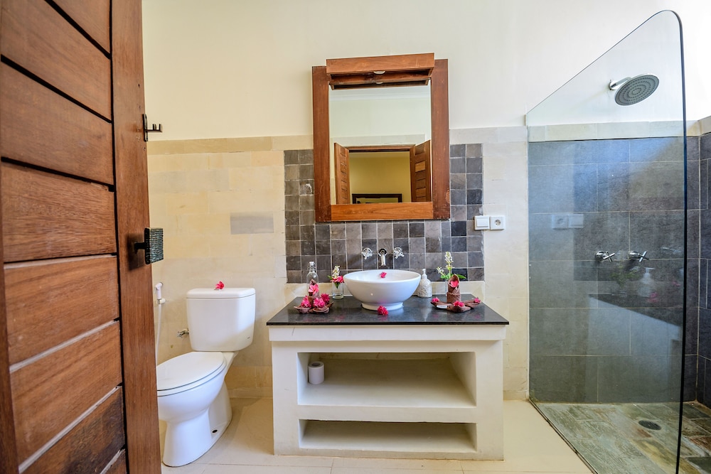 Kelapa Luxury Villas 72/80
