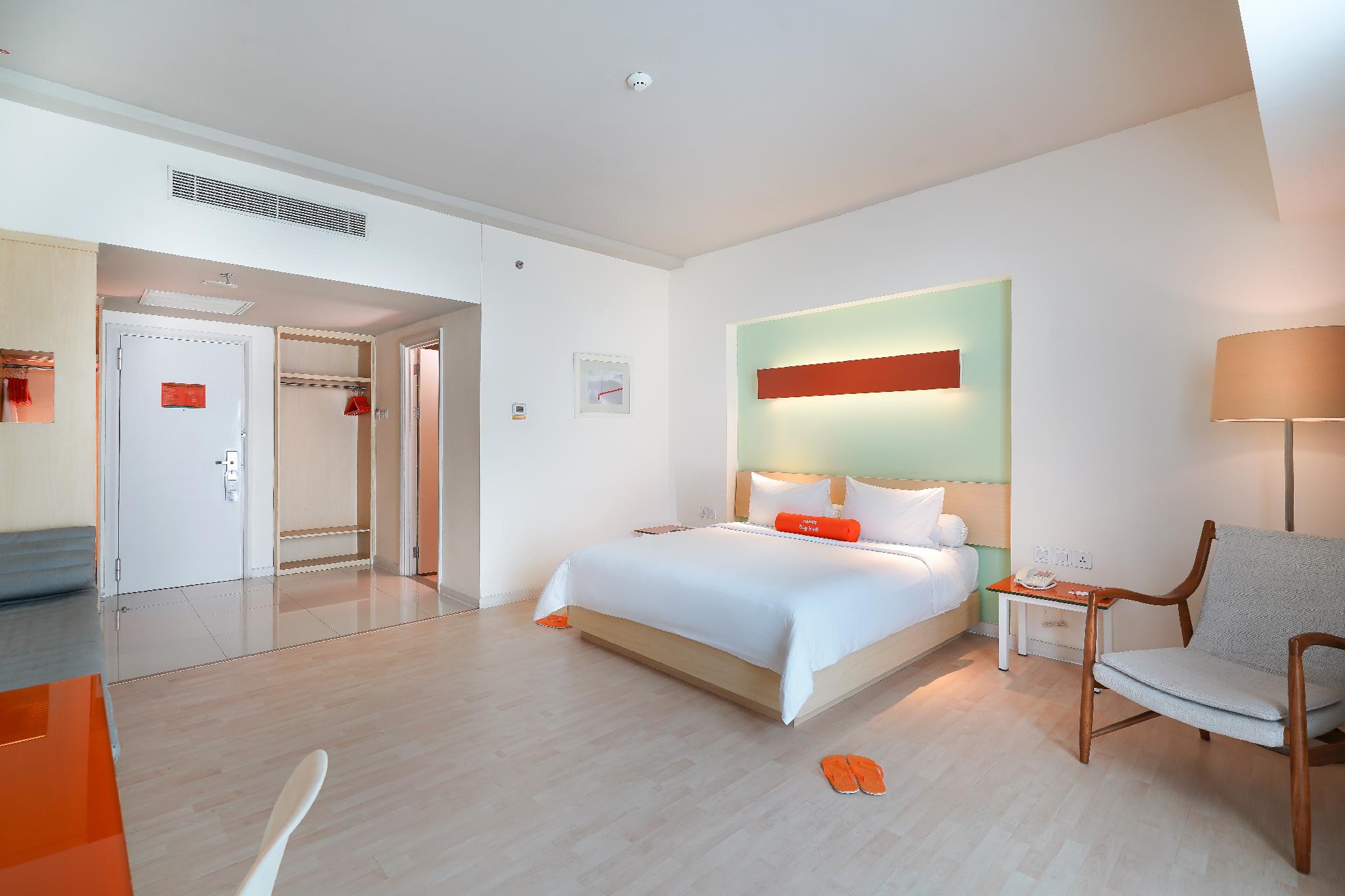 Harris, Unique, King Bed