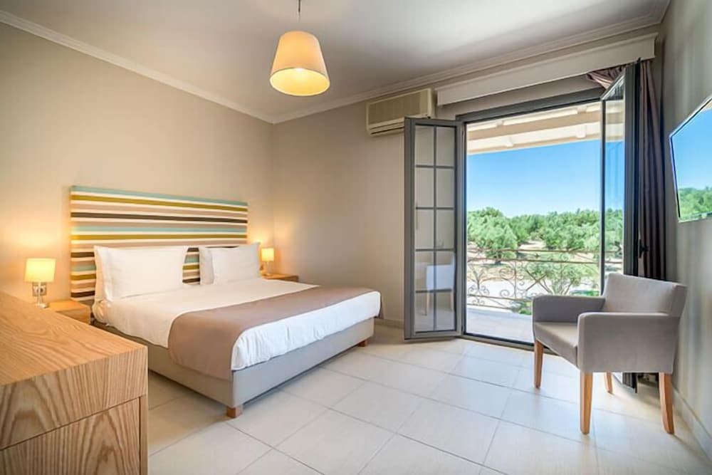 ROOM, DOUBLE BED, MOUNTAIN VIEW