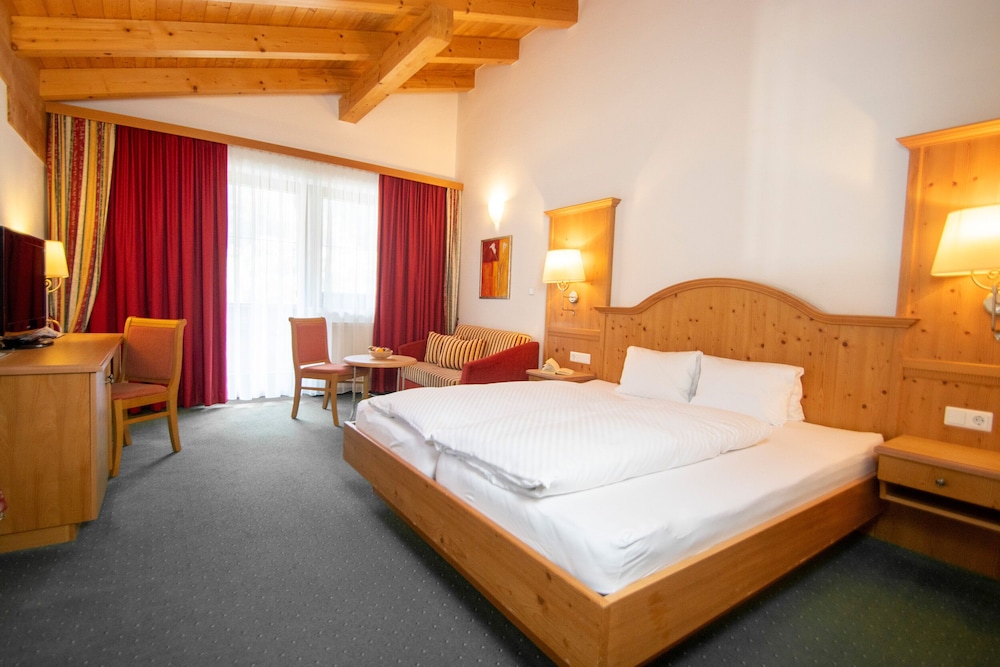 HOTEL WALDHOF 16/50