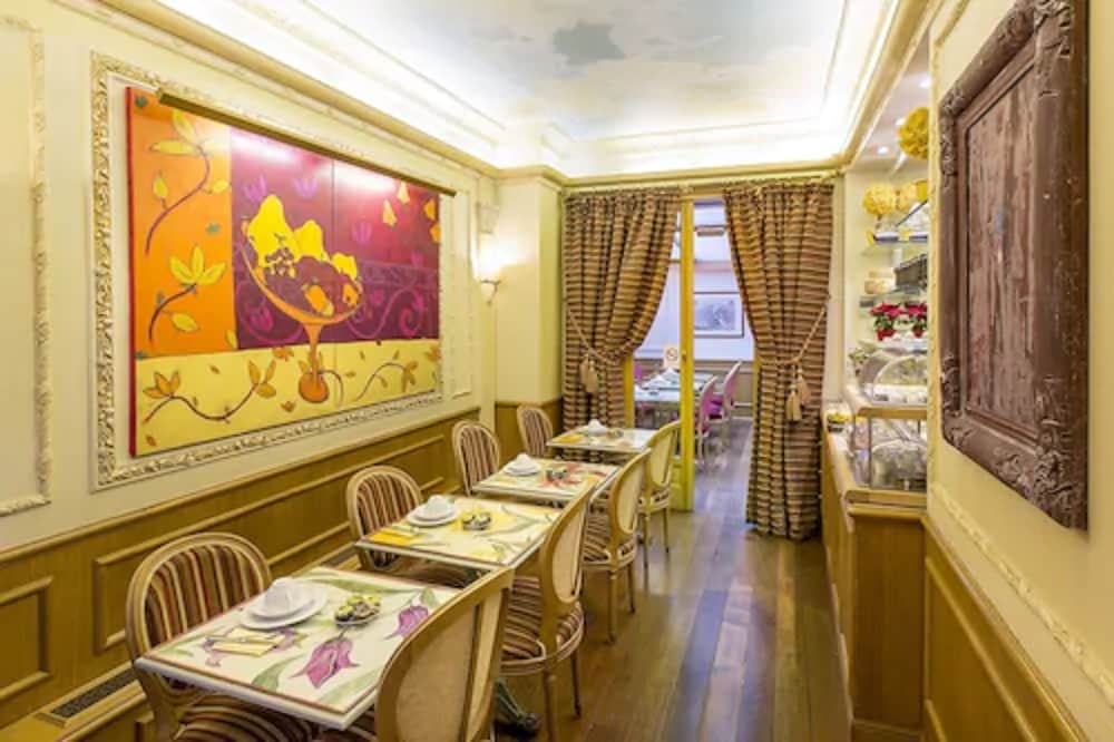 Hotel Gavarni 41/47