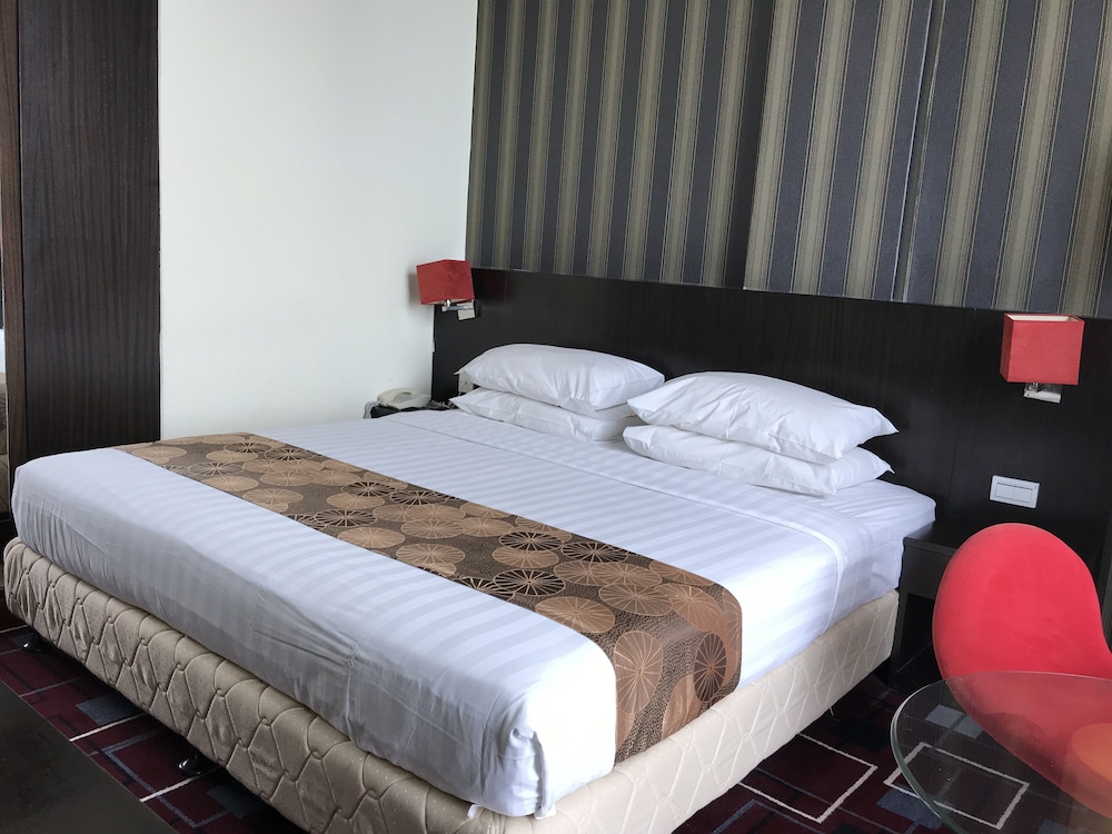 Ssl Traders Hotel 7/24