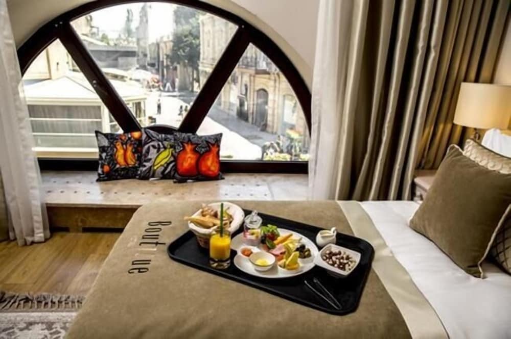 Boutique 19 Hotel 44/56