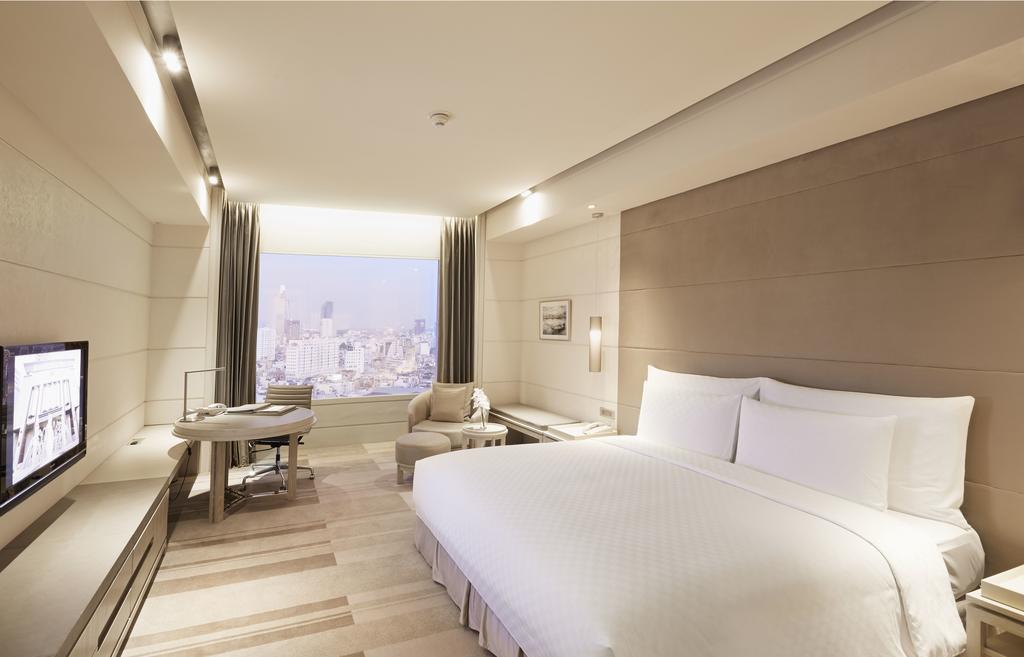 CLUB, DELUXE, DOUBLE BED