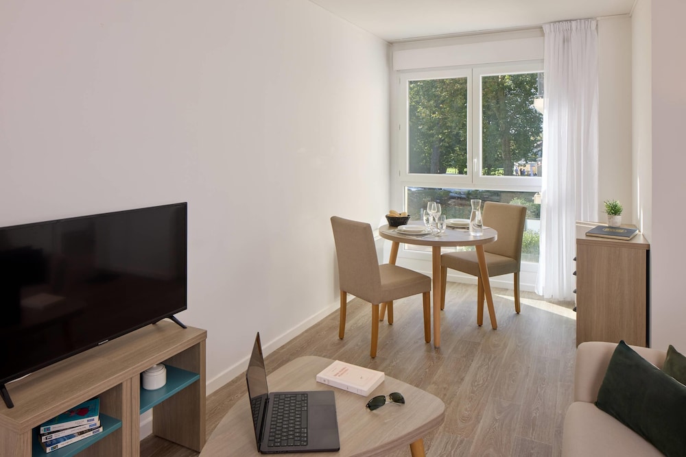 Quality Aparthotel St-Quentin en Yvelines 15/23