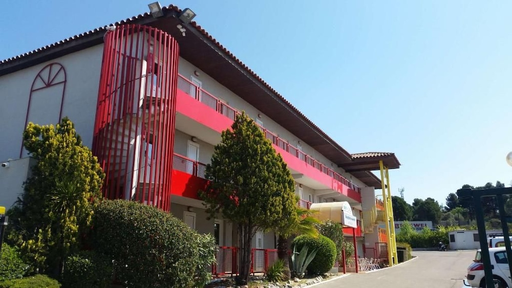 Brit Hotel Essentiel Sete Balaruc 8/50
