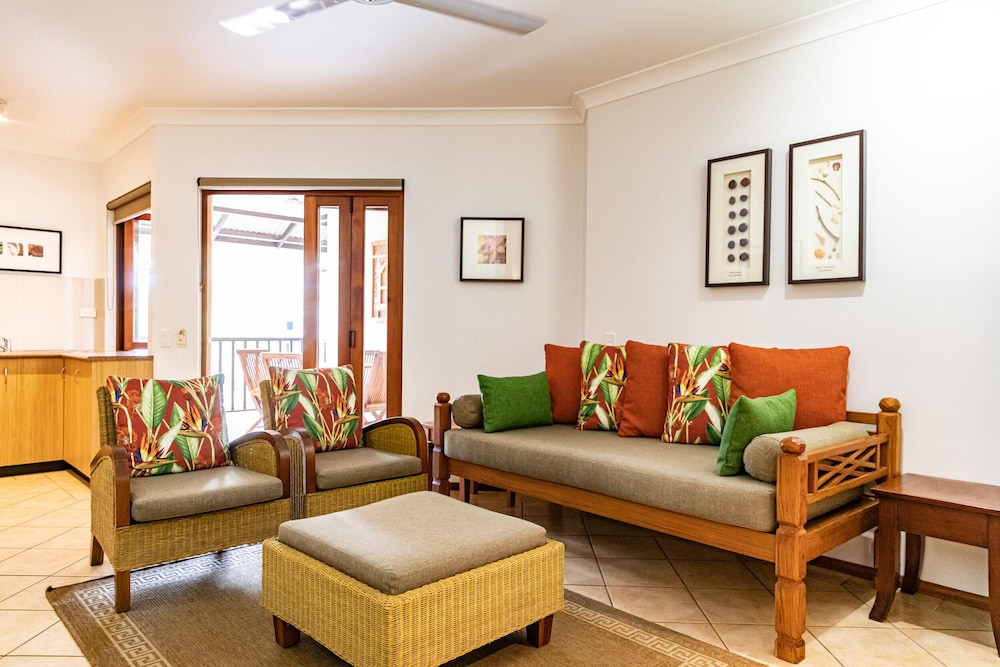 Hibiscus Resort And Spa 48/77