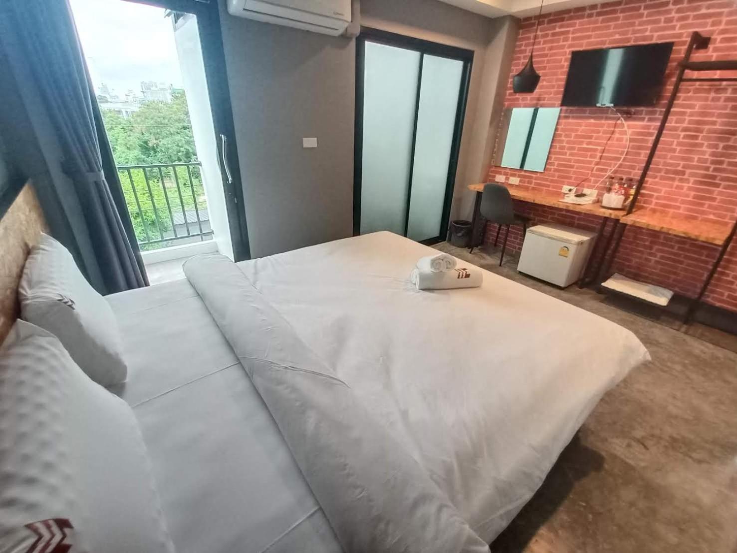 Modern Budget Hotel HatYai Thailand 14/46