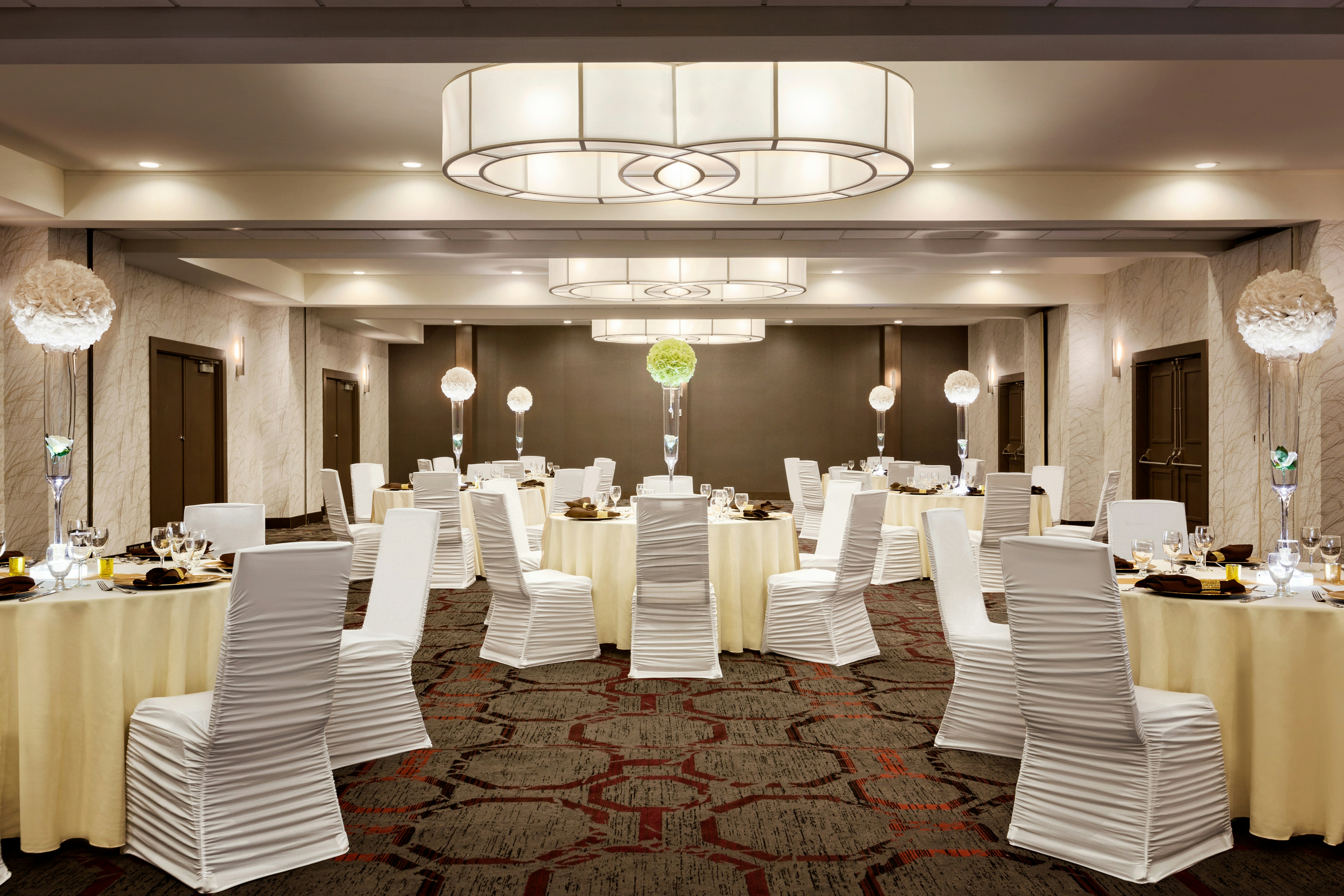 Doubletree By Hilton Toronto Airport West 22/24
