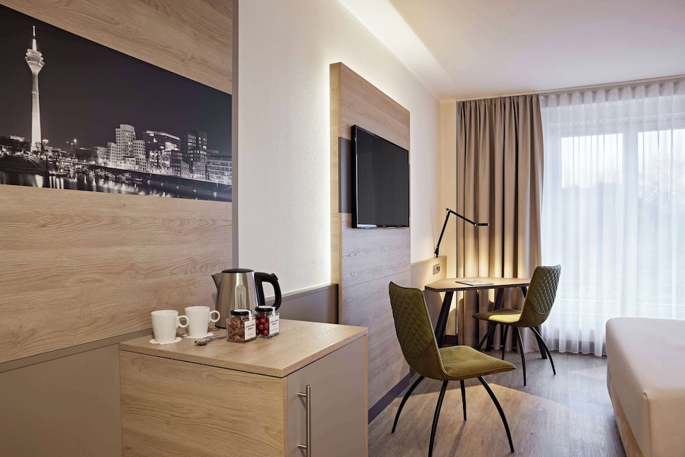 Lindner Hotel Dusseldorf Airport, part of JdV by Hyatt 50/75