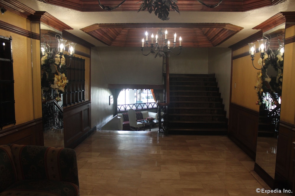 Camelot Hotel Quezon City powered by Cocotel 43/75