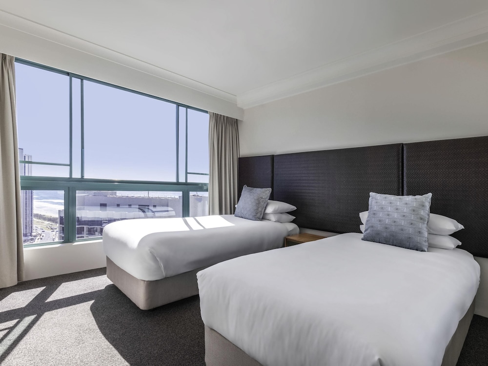 2 BEDROOMS, OCEAN