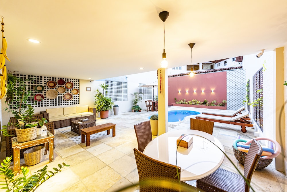 Valencia Hotel Natal 55/63