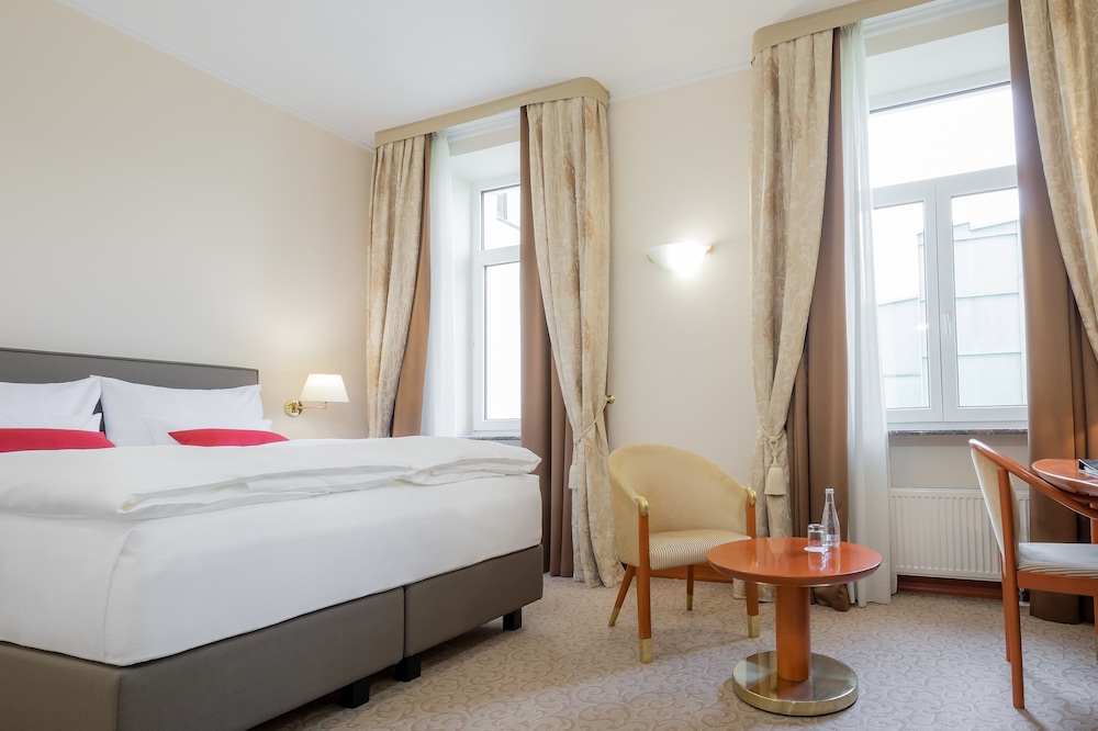 Grand Hotel Union Eurostars (ex Grand Hotel Union) 19/81