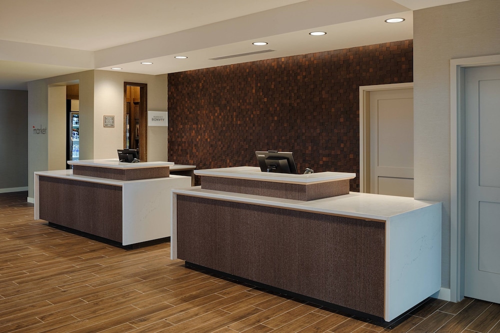 Residence Inn by Marriott Columbus Airport 8/42