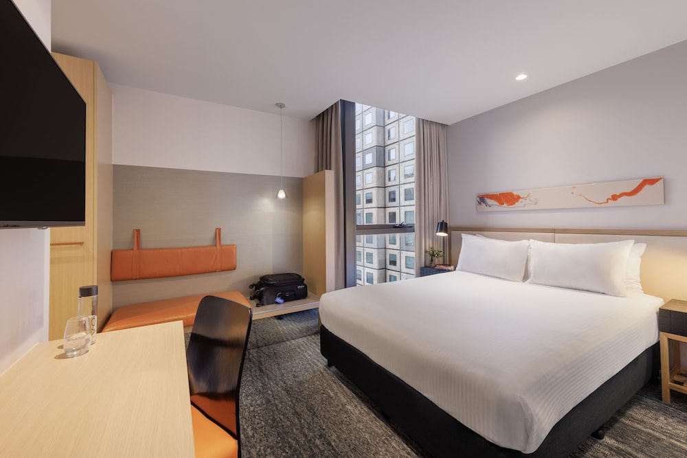 STUDIO, APARTMENT, KING BED