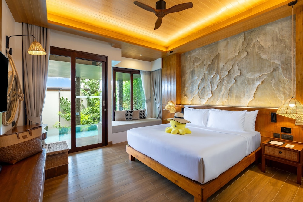 Sinae Phuket Luxury Hotel 26/78