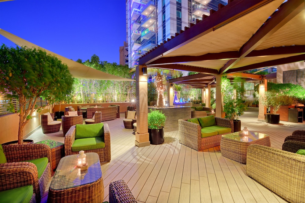 Majestic City Retreat Hotel