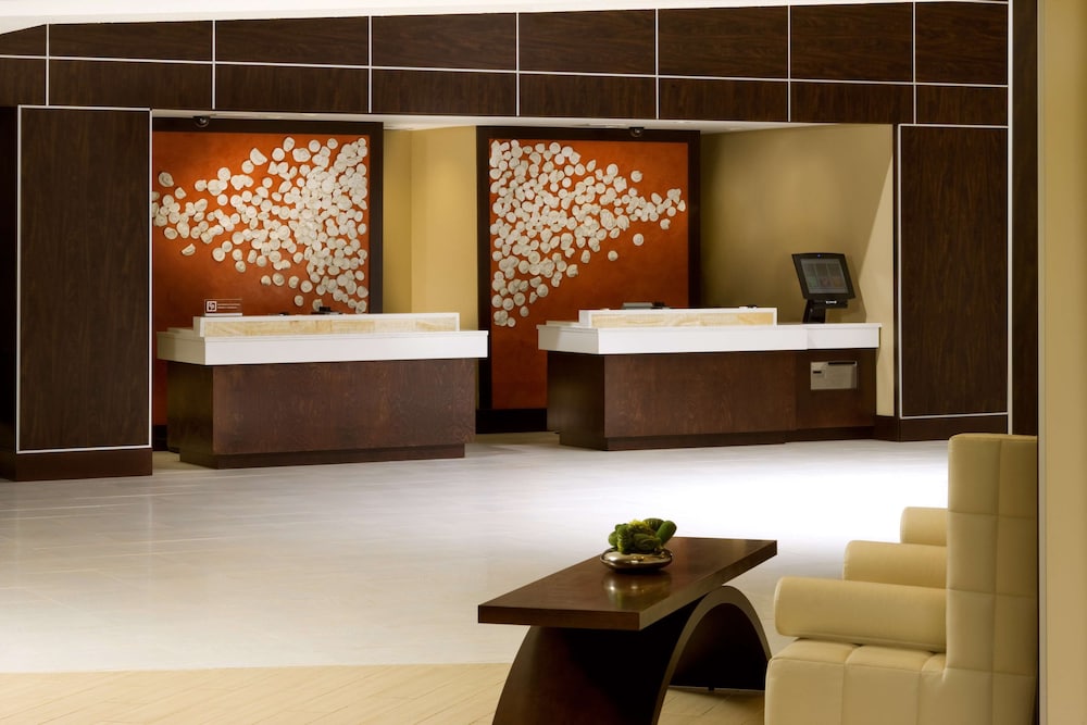 Hyatt Regency Suites Atlanta Northwest 8/65