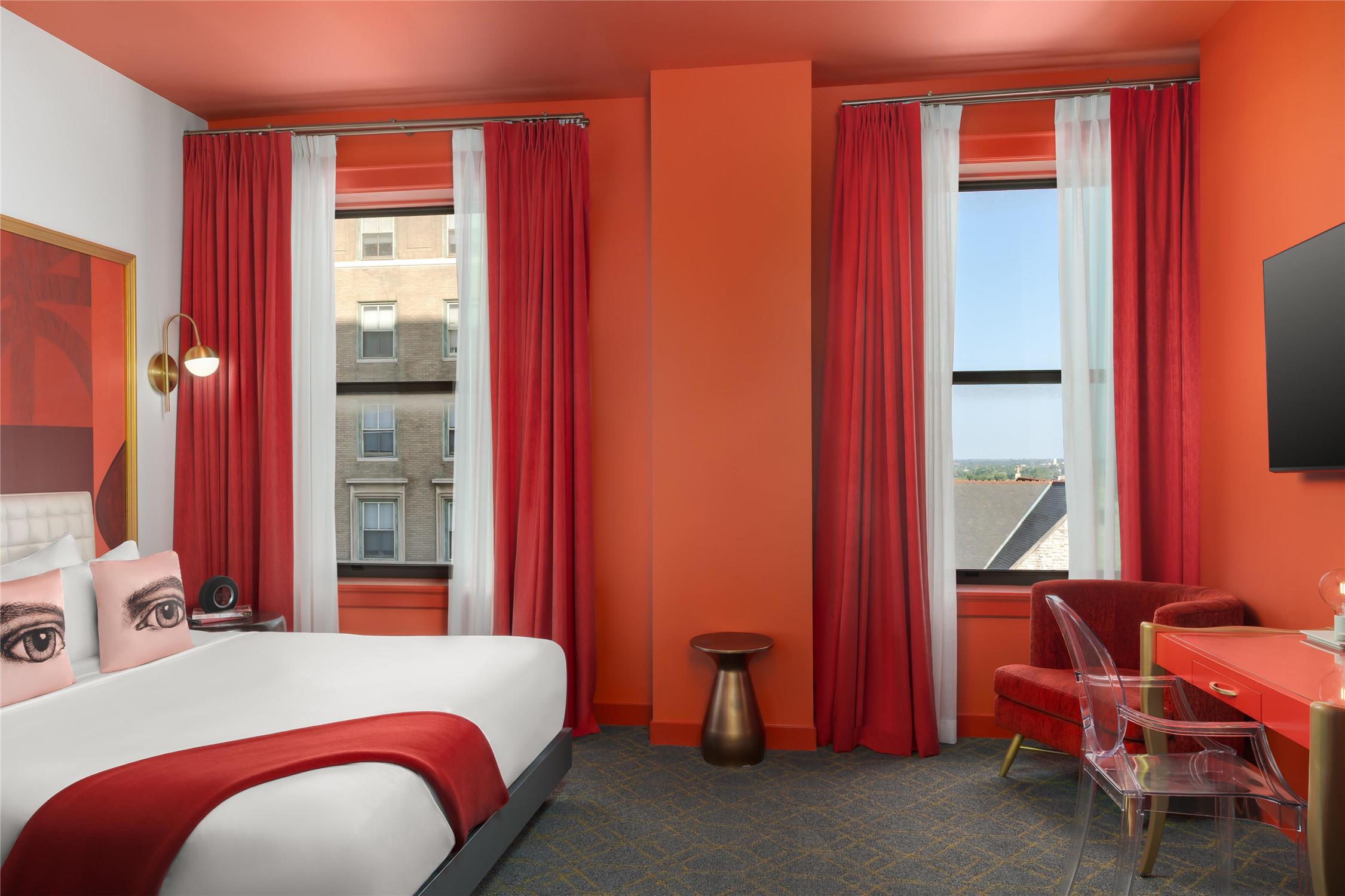 Red, King Bed