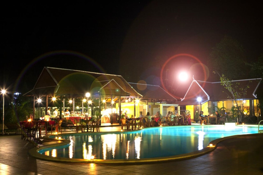 Don Bosco Hotel School 10/60