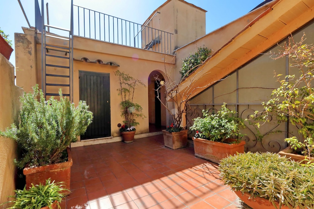 Monti Charme - My Extra Home 24/26