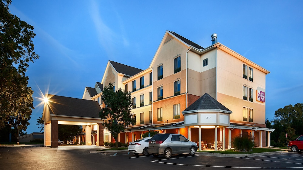 Best Western Plus Kalamazoo Suites 1/25