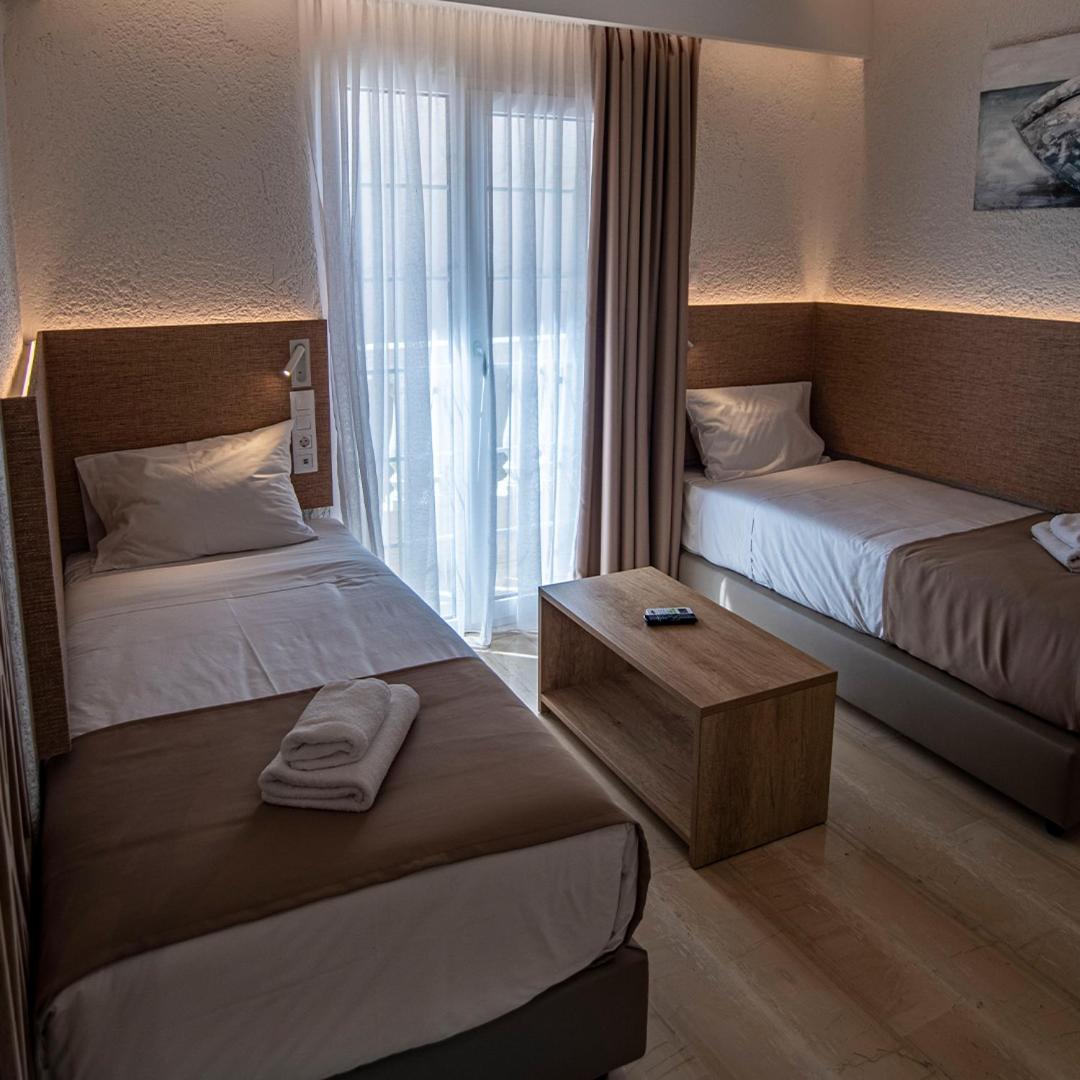 غرفة ديلوكس عائلية بإطلالة على البحر بغرفتي نوم، Porto Greco Village Beach Hotel - All Inclusive 5/6