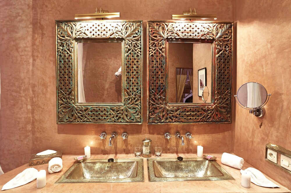 Riad Noir d'Ivoire 20/70