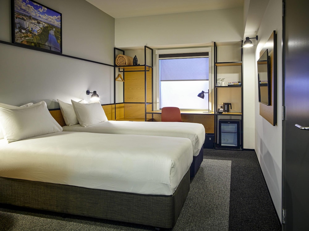 Ibis Hamilton Tainui 23/57