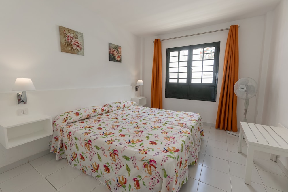 2 BEDROOMS, APARTMENT, BALCONY
