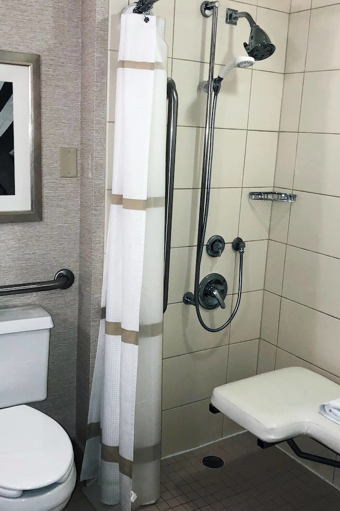 Rochester Marriott Mayo Clinic Area 9/27