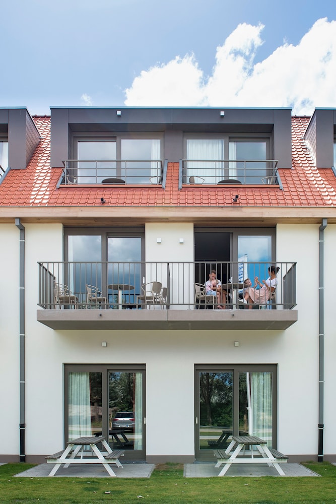 Holiday Suites Westende 1/49