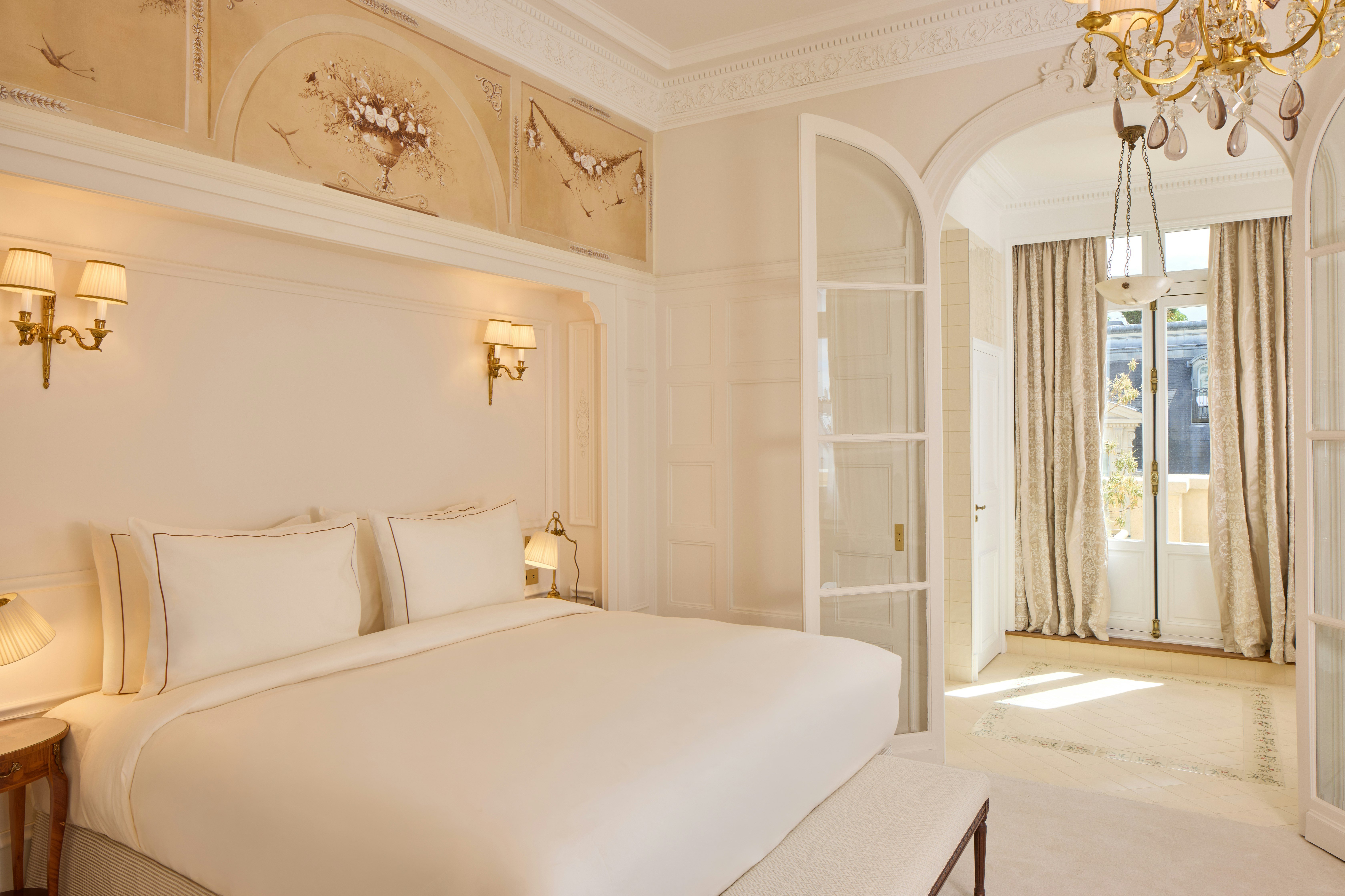 HOTEL RAPHAEL 21/80