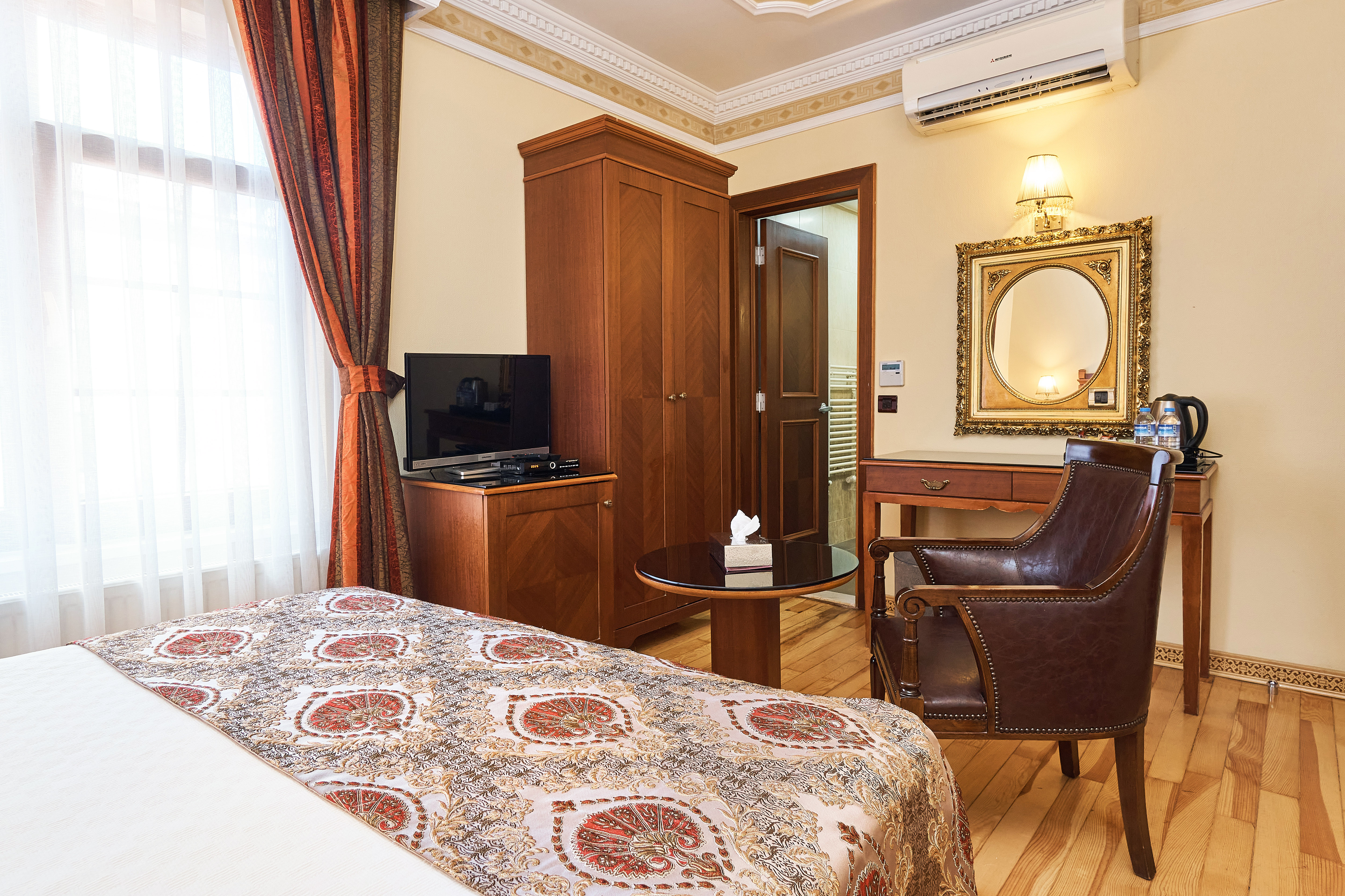 غرفة بسرير مزدوج، Best Western Empire Palace 7/10