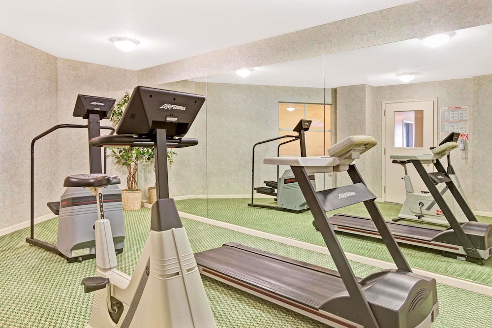 Hotel Aluxor SFO 32/46