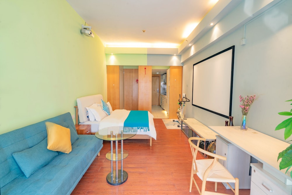 Private-Enjoyed Home Apartment Hotel of R&amp;F Wales Apartment 33/48