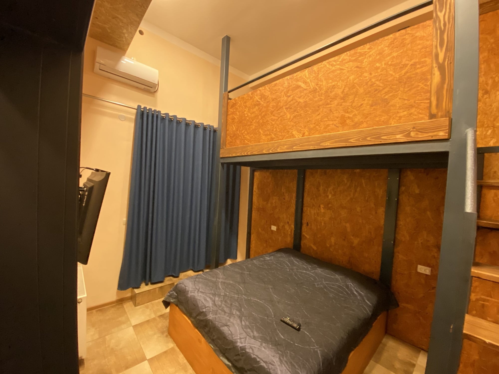 FAMILY, APARTMENT